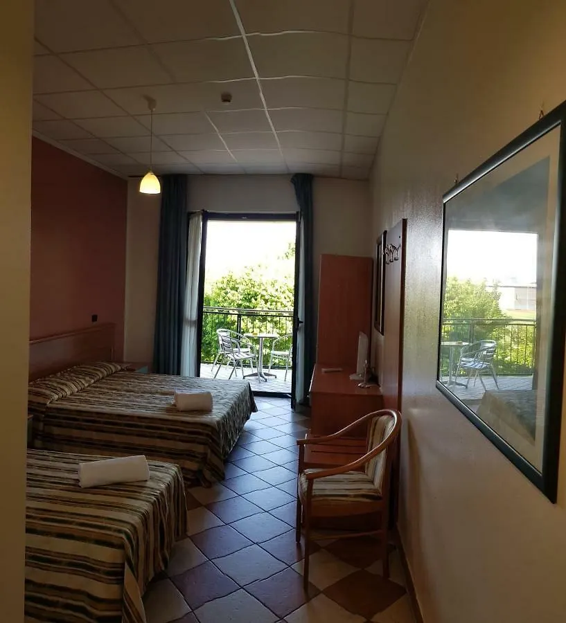 ***  Amira Palace Hotel Castel Goffredo Italy